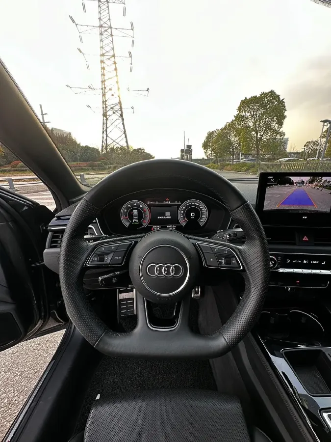 2024 Audi A4L 2.0T 190HP L4 7DCT,autocango,china used car exporter,china ev exporter,chinese used car exporter,chinese used ev exporter