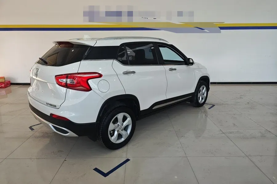 2017 BaoJun 510 1.5L 112HP L4 6MT,autocango,china used car exporter,china ev exporter,chinese used car exporter,chinese used ev exporter