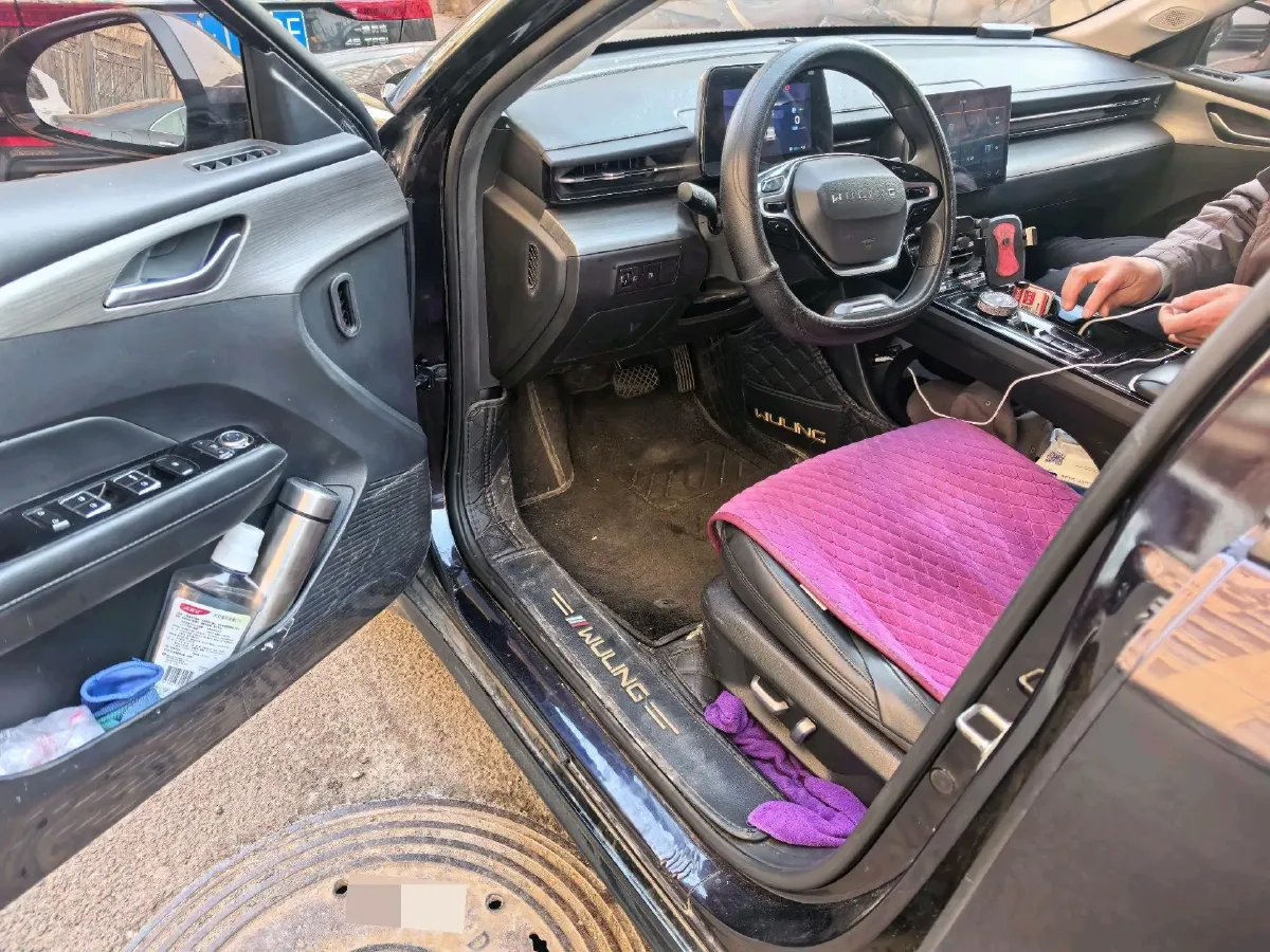 2024 WuLing XingGuang 1.5L 106HP L4 E-CVT PHEV 20.5KWH,autocango,china used car exporter,china ev exporter,chinese used car exporter,chinese used ev exporter