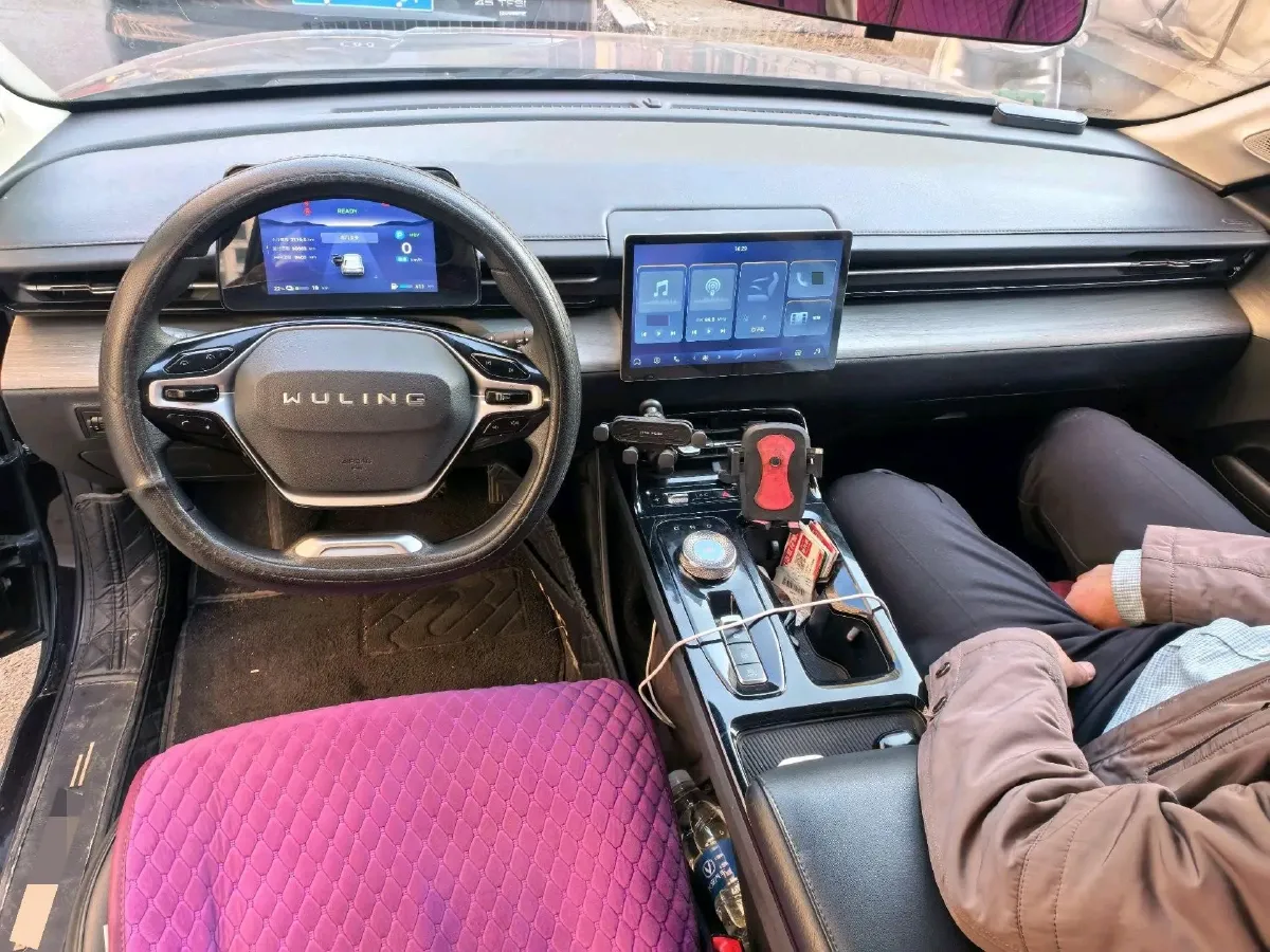 2024 WuLing XingGuang 1.5L 106HP L4 E-CVT PHEV 20.5KWH,autocango,china used car exporter,china ev exporter,chinese used car exporter,chinese used ev exporter