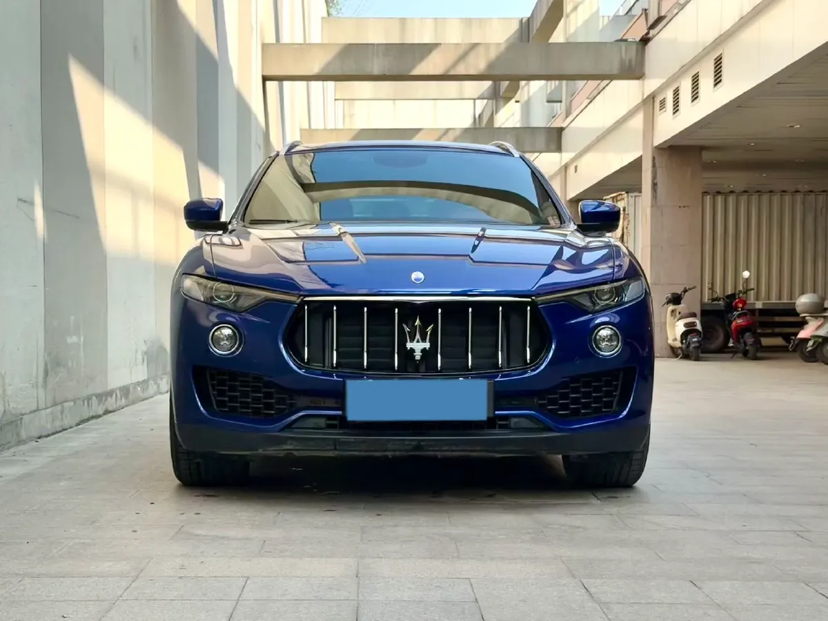 2018 Maserati Levante 3.0T 350HP V6 8AT,autocango,china used car exporter,china ev exporter,chinese used car exporter,chinese used ev exporter