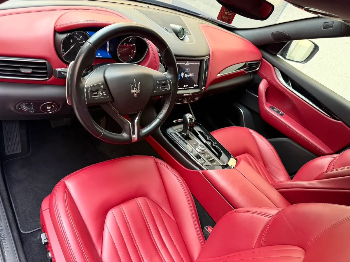 2018 Maserati Levante 3.0T 350HP V6 8AT,autocango,china used car exporter,china ev exporter,chinese used car exporter,chinese used ev exporter