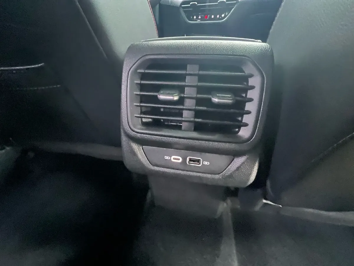 2022 Exceed TXL 2.0T 261HP L4 7DCT,autocango,china used car exporter,china ev exporter,chinese used car exporter,chinese used ev exporter