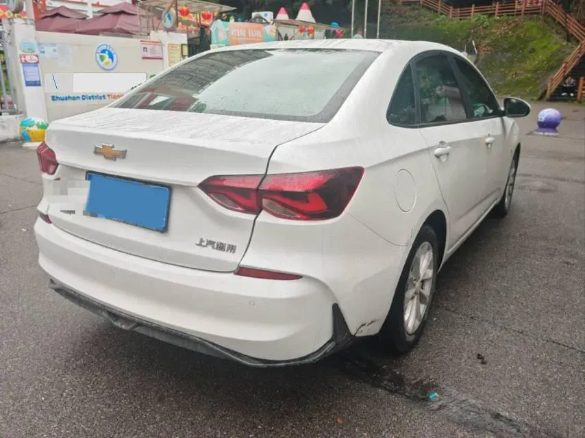 2023 Chevrolet Monza 1.5L 113HP L4 6DCT,autocango,china used car exporter,china ev exporter,chinese used car exporter,chinese used ev exporter