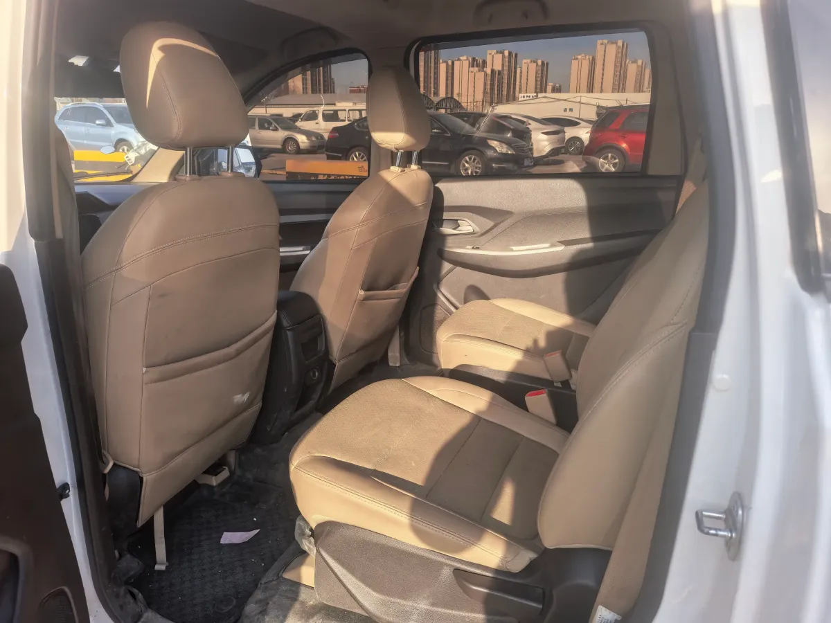 2019 WuLing HongGuang 1.5L 99HP L4 6MT,autocango,china used car exporter,china ev exporter,chinese used car exporter,chinese used ev exporter