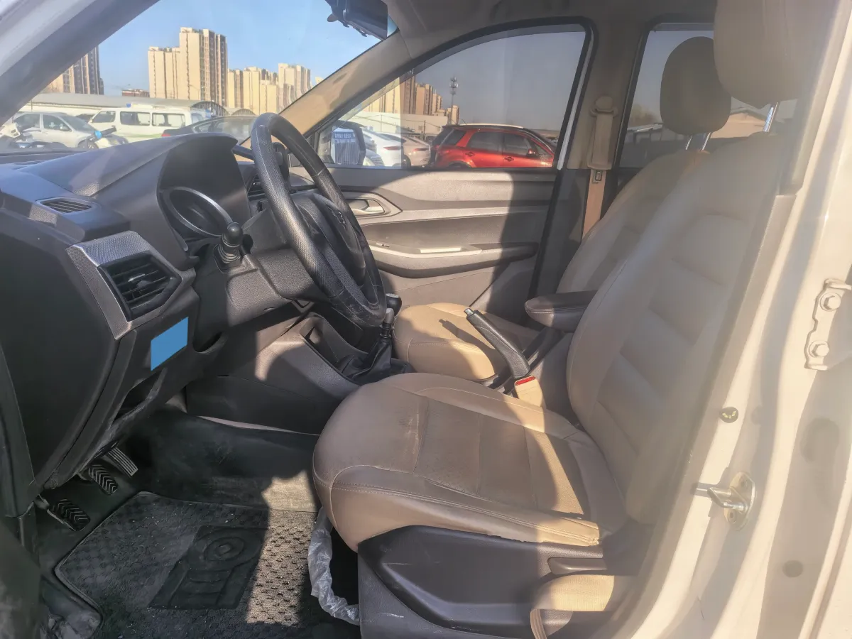 2019 WuLing HongGuang 1.5L 99HP L4 6MT,autocango,china used car exporter,china ev exporter,chinese used car exporter,chinese used ev exporter