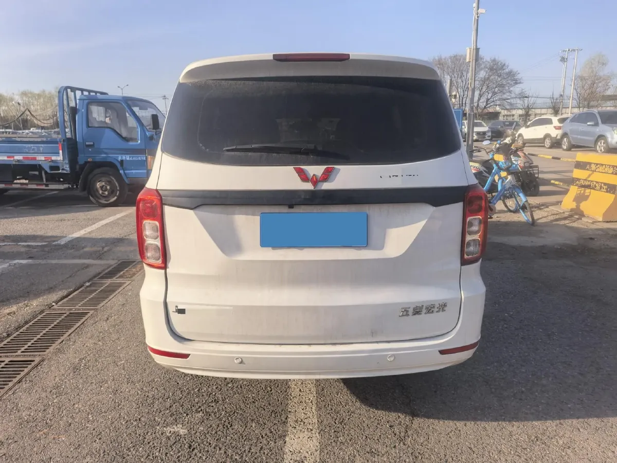 2019 WuLing HongGuang 1.5L 99HP L4 6MT,autocango,china used car exporter,china ev exporter,chinese used car exporter,chinese used ev exporter