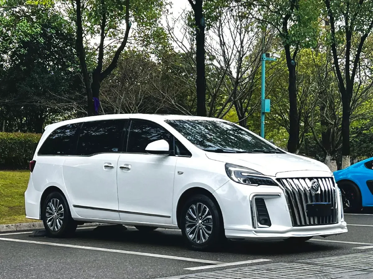 2021 Buick GL8 2.0T 237HP L4 9AT,autocango,china used car exporter,china ev exporter,chinese used car exporter,chinese used ev exporter