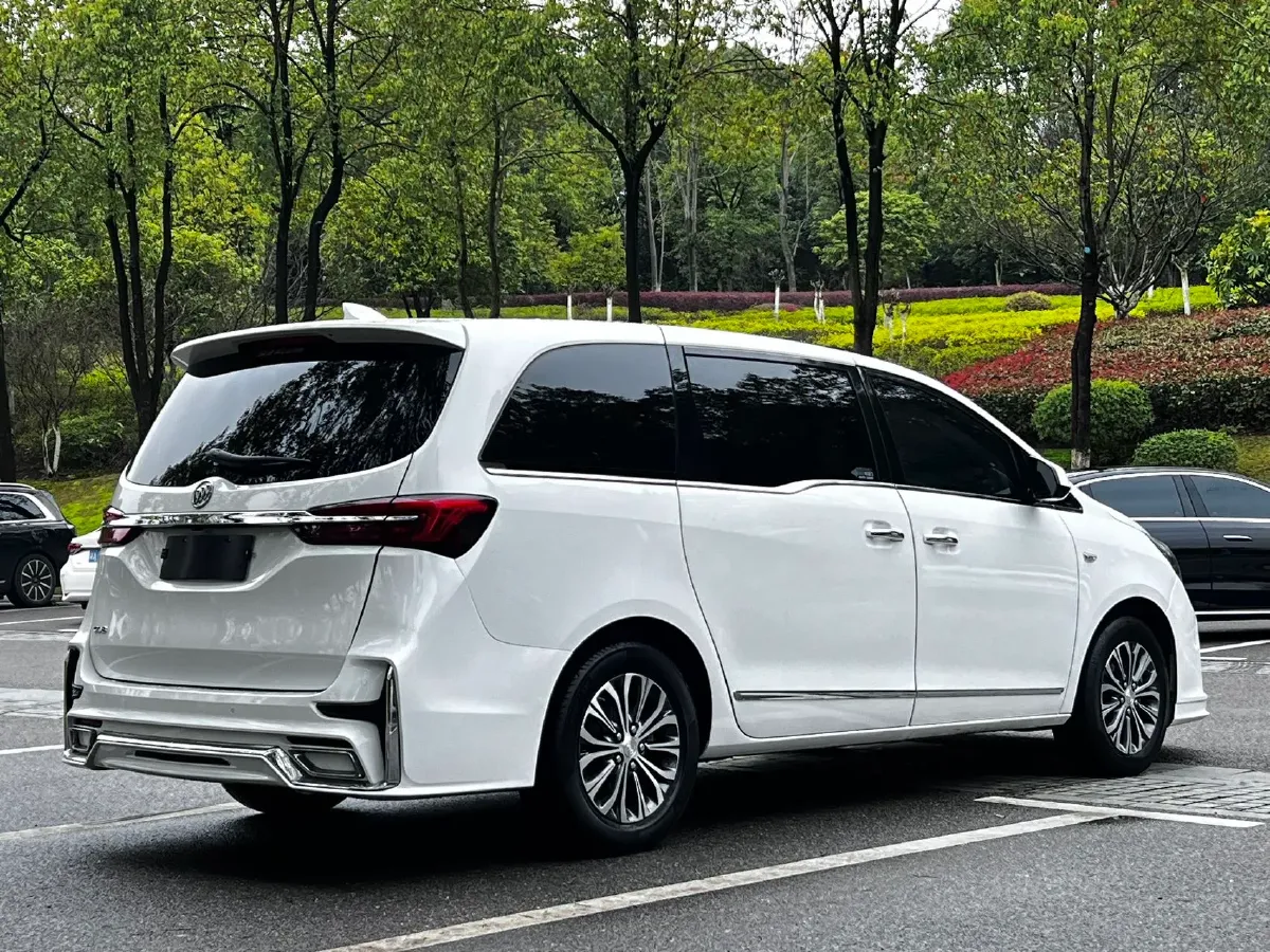 2021 Buick GL8 2.0T 237HP L4 9AT,autocango,china used car exporter,china ev exporter,chinese used car exporter,chinese used ev exporter