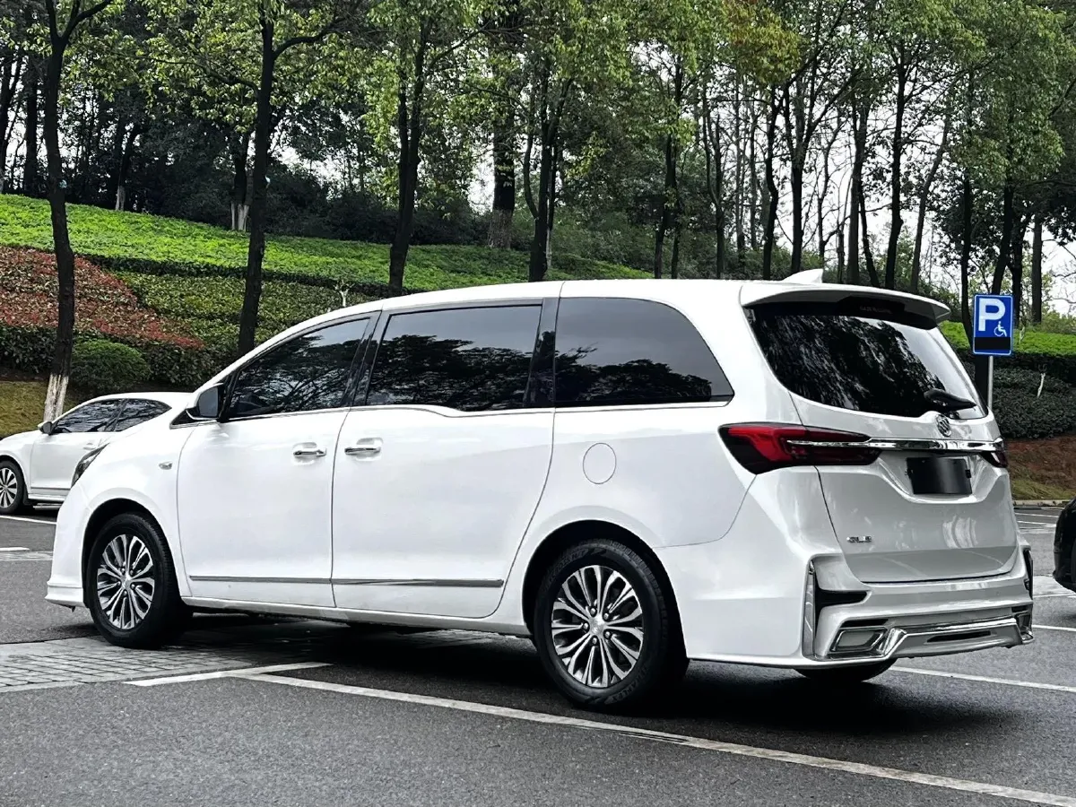 2021 Buick GL8 2.0T 237HP L4 9AT,autocango,china used car exporter,china ev exporter,chinese used car exporter,chinese used ev exporter