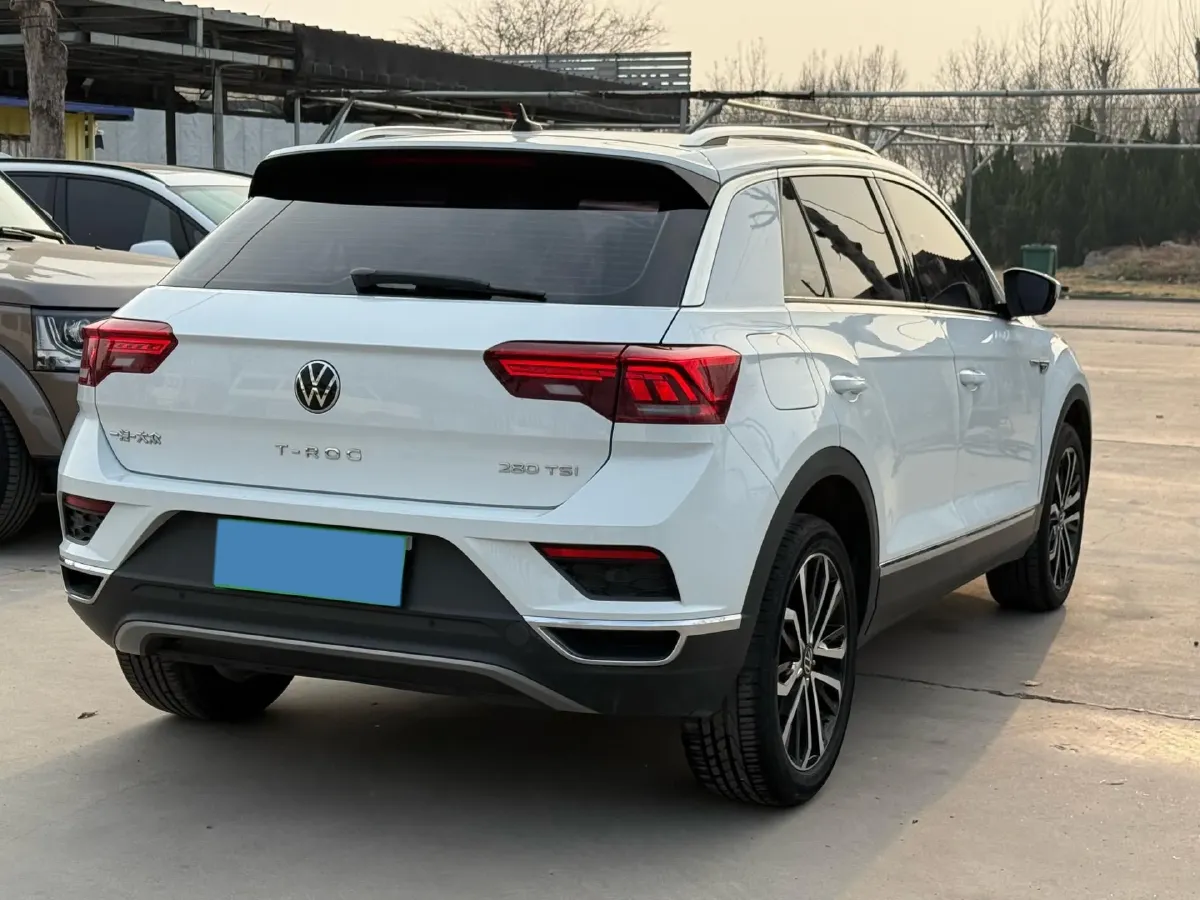 2022 Volkswagen T-Roc 1.4T 150HP L4 7DCT,autocango,china used car exporter,china ev exporter,chinese used car exporter,chinese used ev exporter