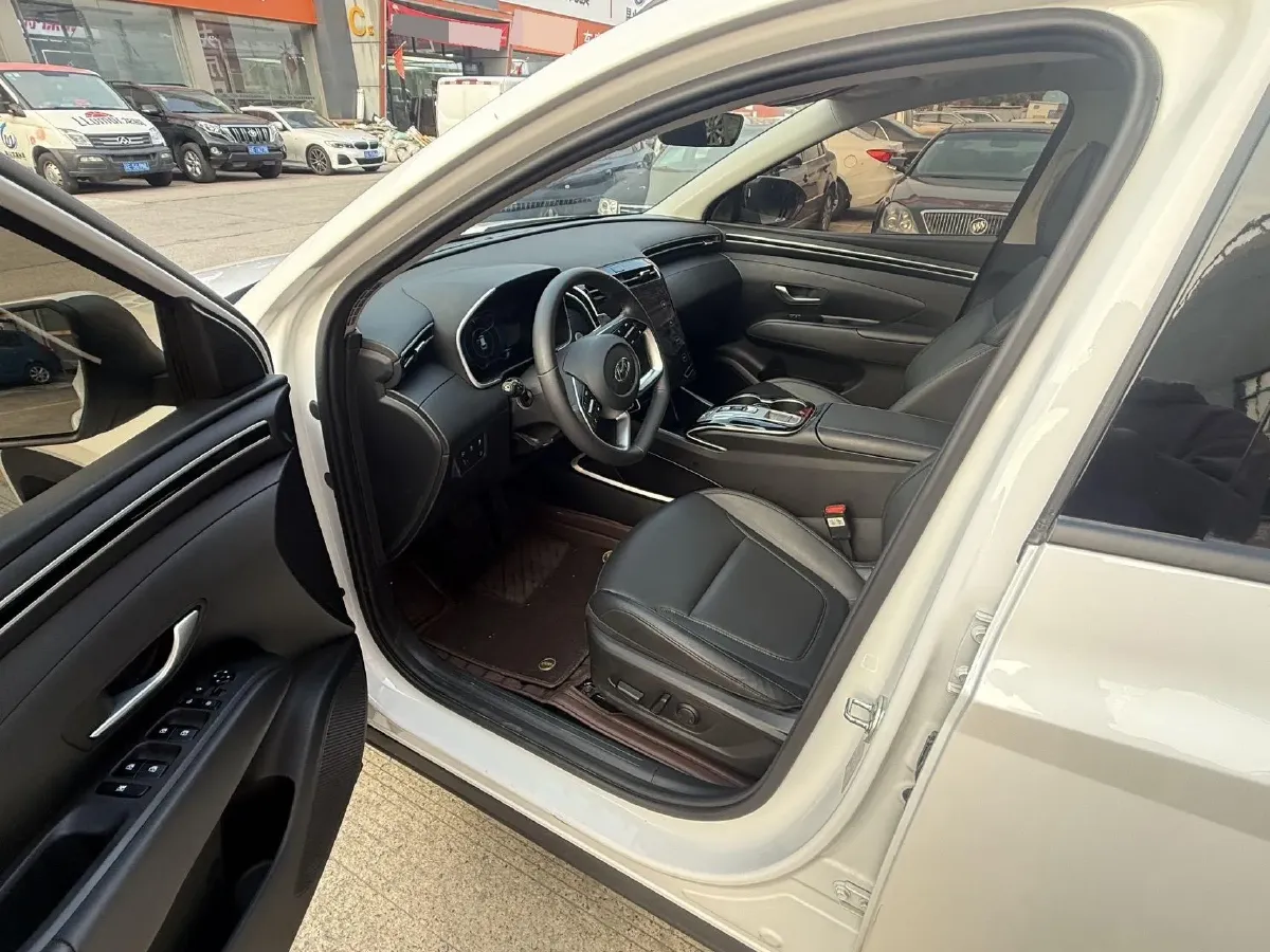 2023 Hyundai Tucson 1.5T 200HP L4 8AT,autocango,china used car exporter,china ev exporter,chinese used car exporter,chinese used ev exporter