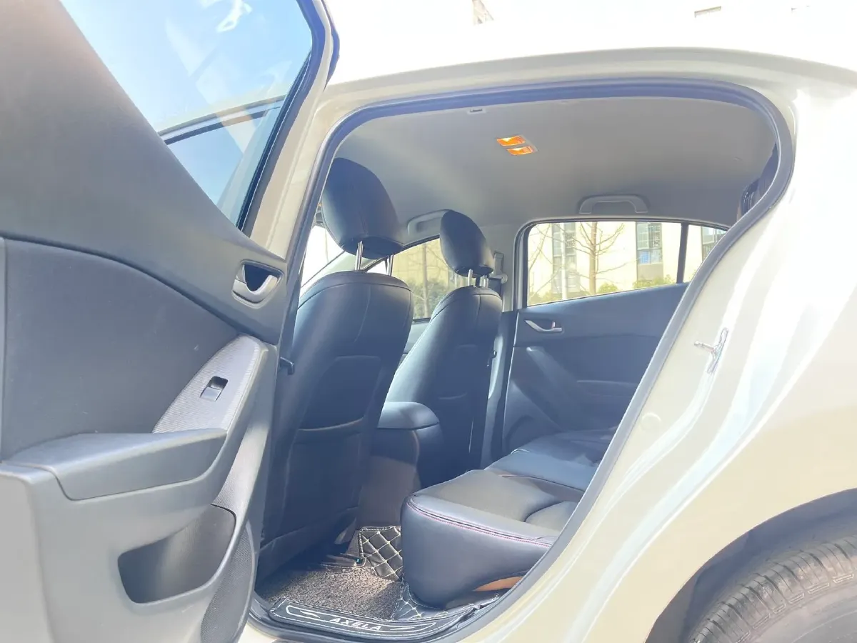 2017 Mazda 3 Axela 1.5L 117HP L4 6AT,autocango,china used car exporter,china ev exporter,chinese used car exporter,chinese used ev exporter