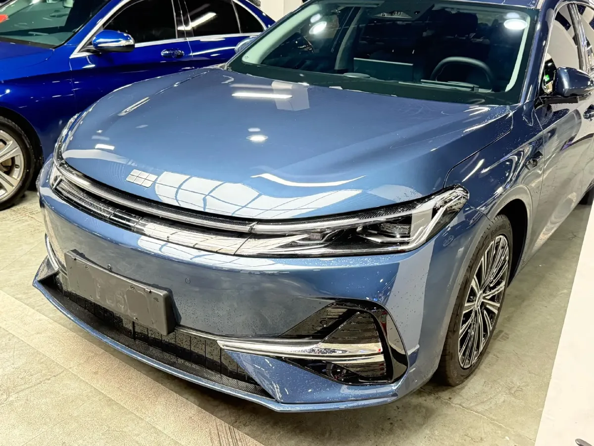 2025 Geely Galaxy A7 1.5L 112HP L4 1DHT PHEV,autocango,china used car exporter,china ev exporter,chinese used car exporter,chinese used ev exporter