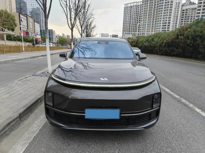 2023 Li L8 Range Extended 154HP REEV 40.9KWH,autocango,china used car exporter,china ev exporter,chinese used car exporter,chinese used ev exporter