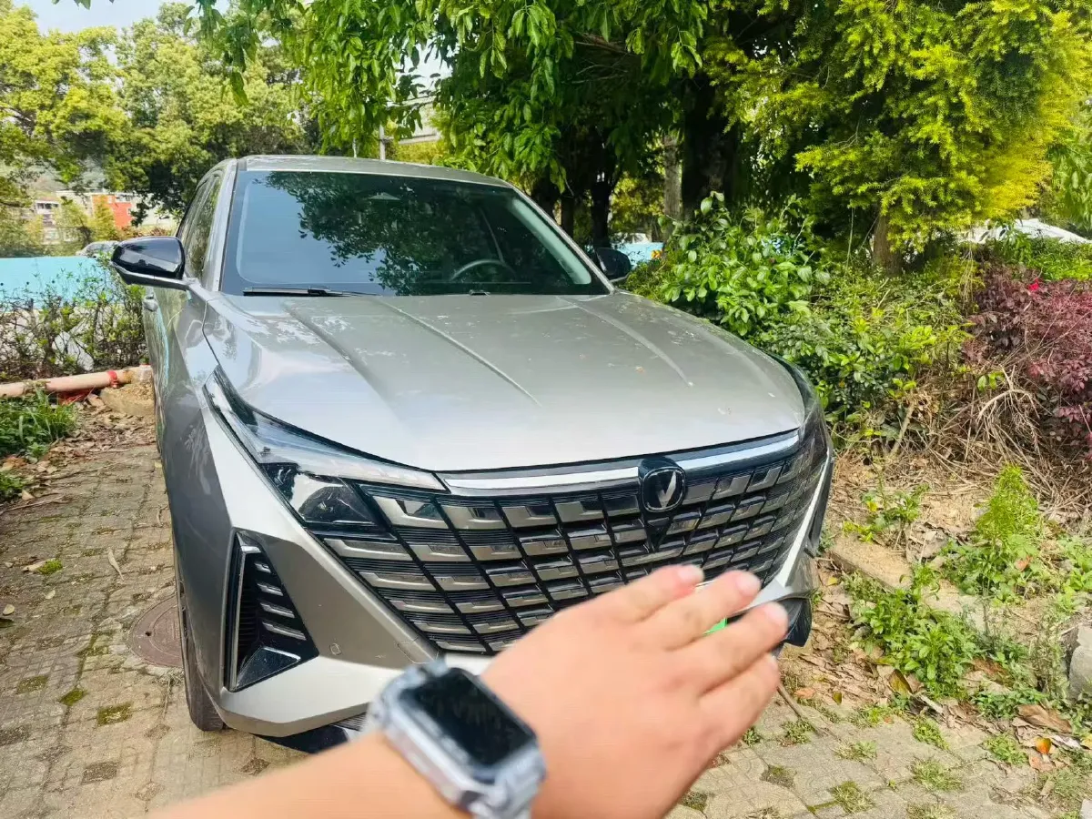 2024 ChangAn UNI-Z 1.5L 98HP L4 E-CVT PHEV 18.4KWH,autocango,china used car exporter,china ev exporter,chinese used car exporter,chinese used ev exporter