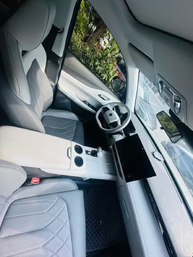 2024 ChangAn UNI-Z 1.5L 98HP L4 E-CVT PHEV 18.4KWH,autocango,china used car exporter,china ev exporter,chinese used car exporter,chinese used ev exporter