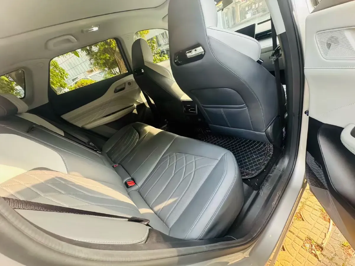 2024 ChangAn UNI-Z 1.5L 98HP L4 E-CVT PHEV 18.4KWH,autocango,china used car exporter,china ev exporter,chinese used car exporter,chinese used ev exporter