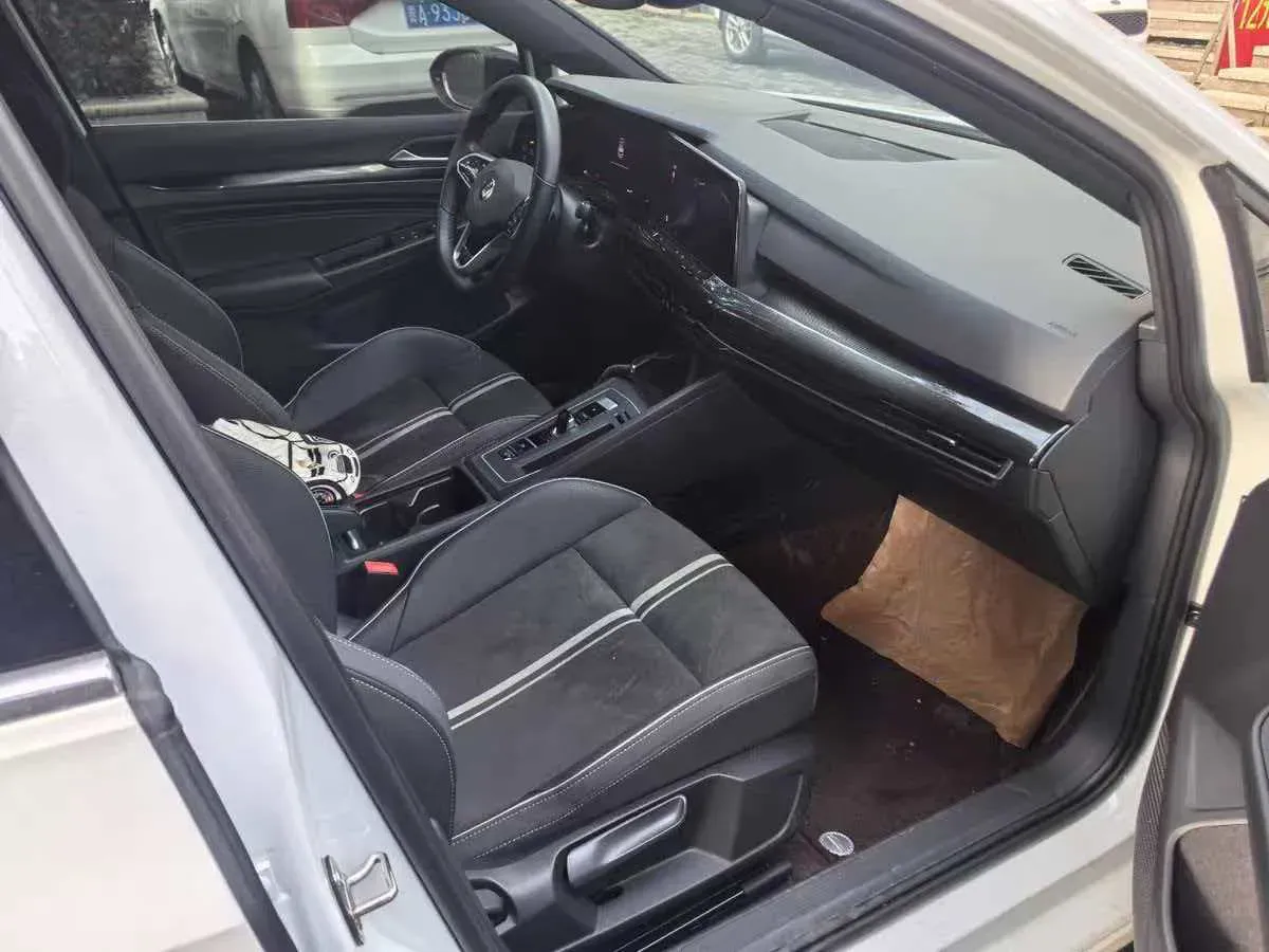 2023 Volkswagen Golf 1.4T 150HP L4 7DCT,autocango,china used car exporter,china ev exporter,chinese used car exporter,chinese used ev exporter