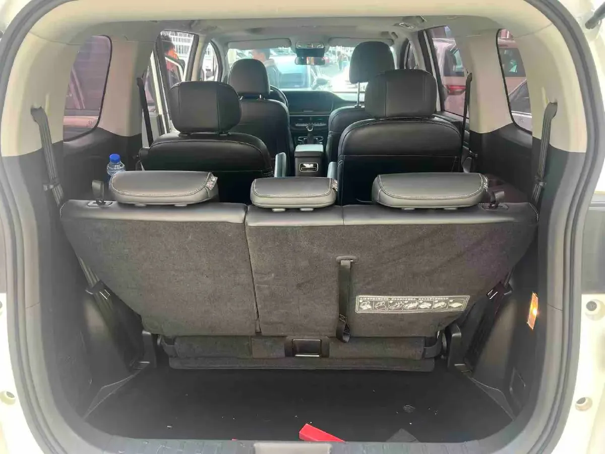 2021 GAC Trumpchi M6 1.5T 169HP L4 7DCT,autocango,china used car exporter,china ev exporter,chinese used car exporter,chinese used ev exporter