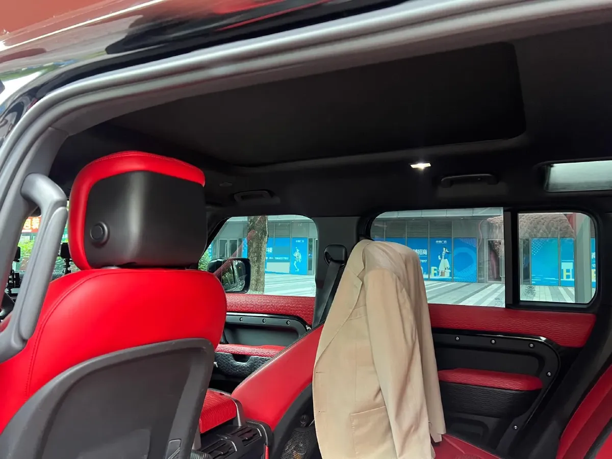 2023 Land Rover Defender 5.0T 525HP V8 8AT,autocango,china used car exporter,china ev exporter,chinese used car exporter,chinese used ev exporter