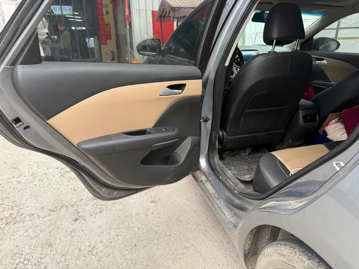 2022 Chevrolet Monza 1.5L 113HP L4 6AT,autocango,china used car exporter,china ev exporter,chinese used car exporter,chinese used ev exporter