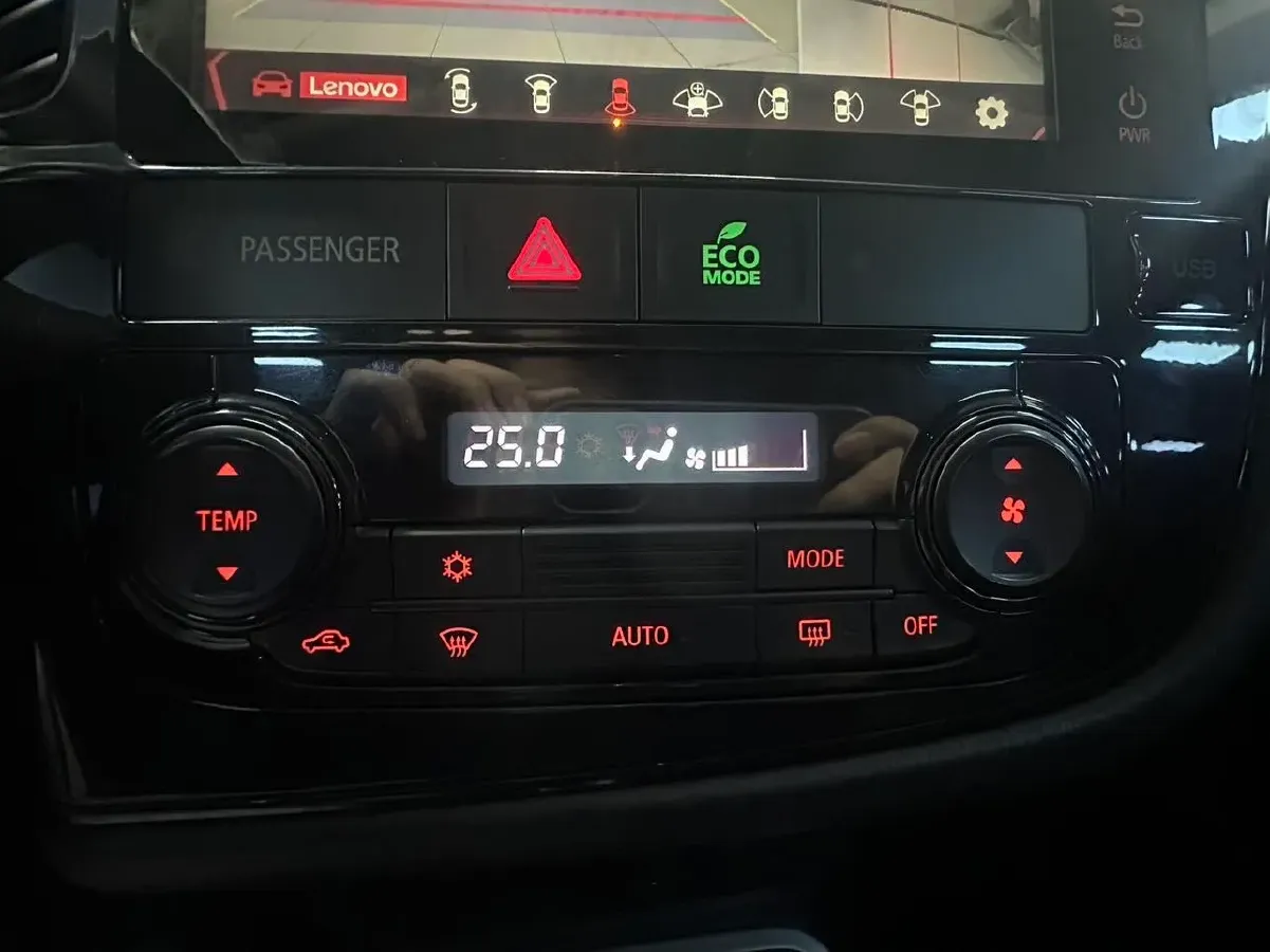 2021 Mitsubishi Outlander 2.0L 166HP L4 CVT,autocango,china used car exporter,china ev exporter,chinese used car exporter,chinese used ev exporter