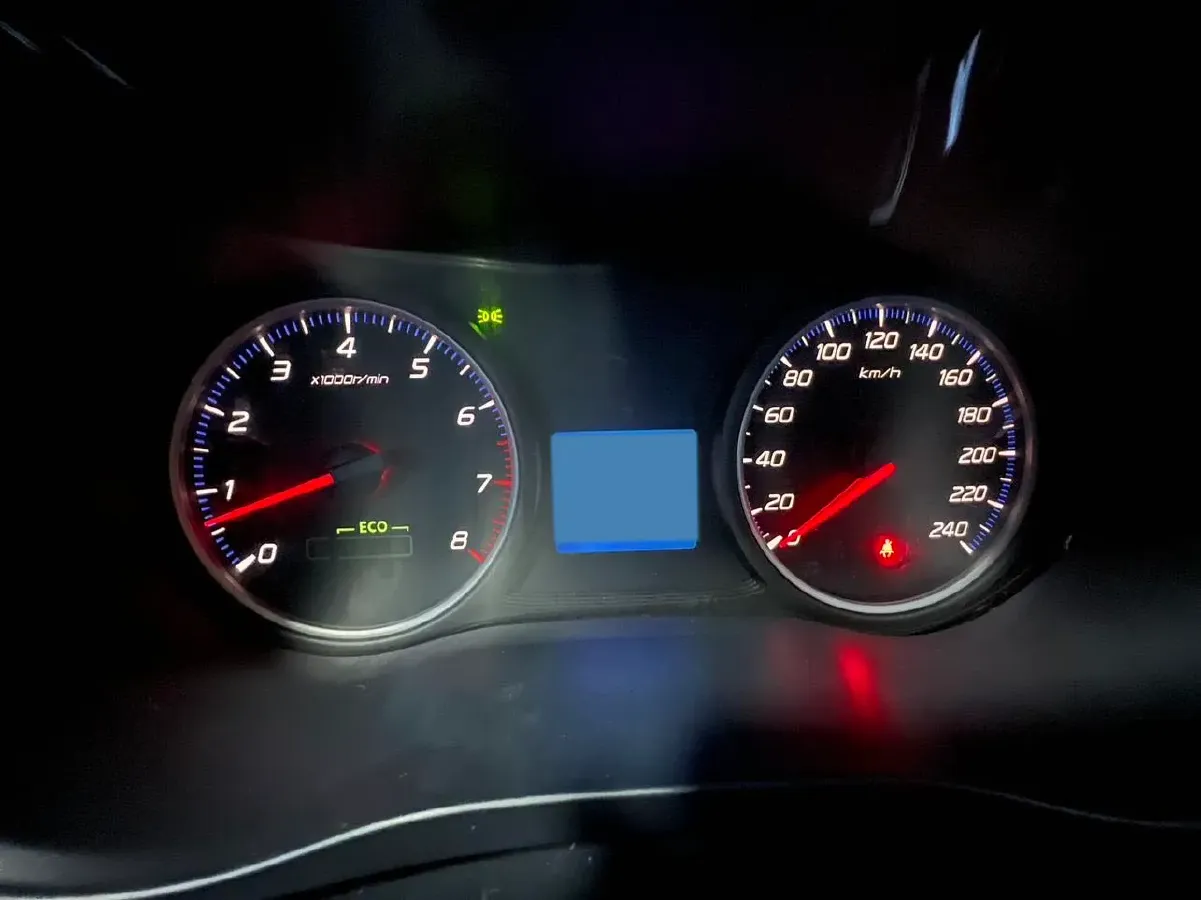 2021 Mitsubishi Outlander 2.0L 166HP L4 CVT,autocango,china used car exporter,china ev exporter,chinese used car exporter,chinese used ev exporter