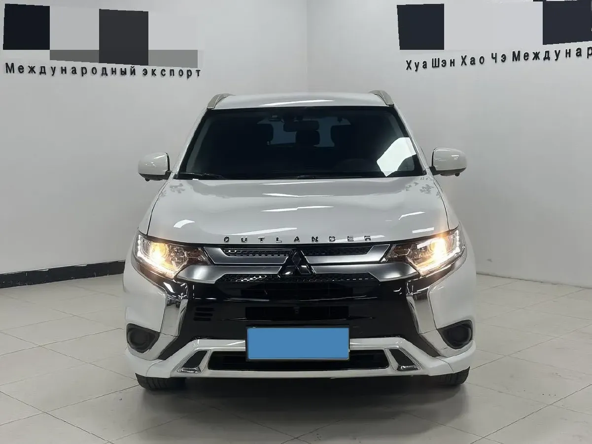 2021 Mitsubishi Outlander 2.0L 166HP L4 CVT,autocango,china used car exporter,china ev exporter,chinese used car exporter,chinese used ev exporter