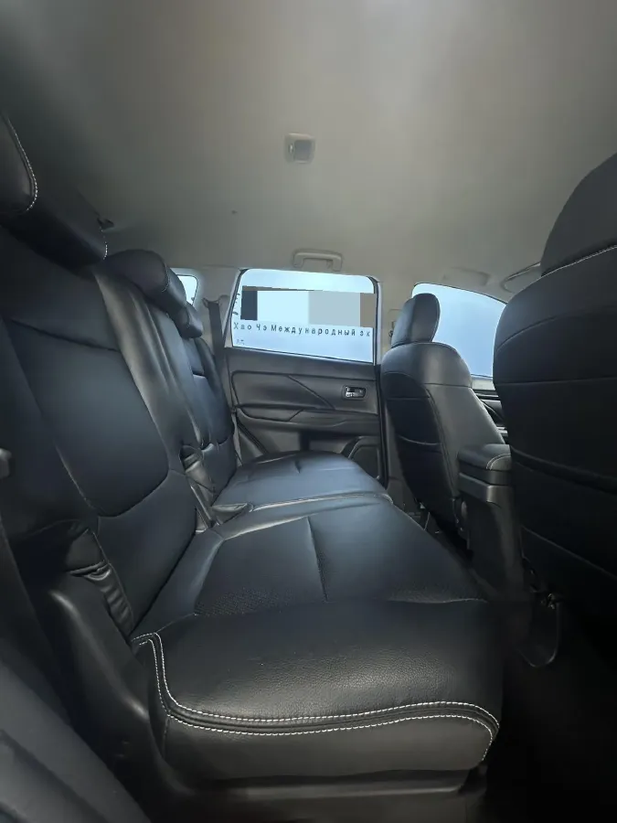 2021 Mitsubishi Outlander 2.0L 166HP L4 CVT,autocango,china used car exporter,china ev exporter,chinese used car exporter,chinese used ev exporter