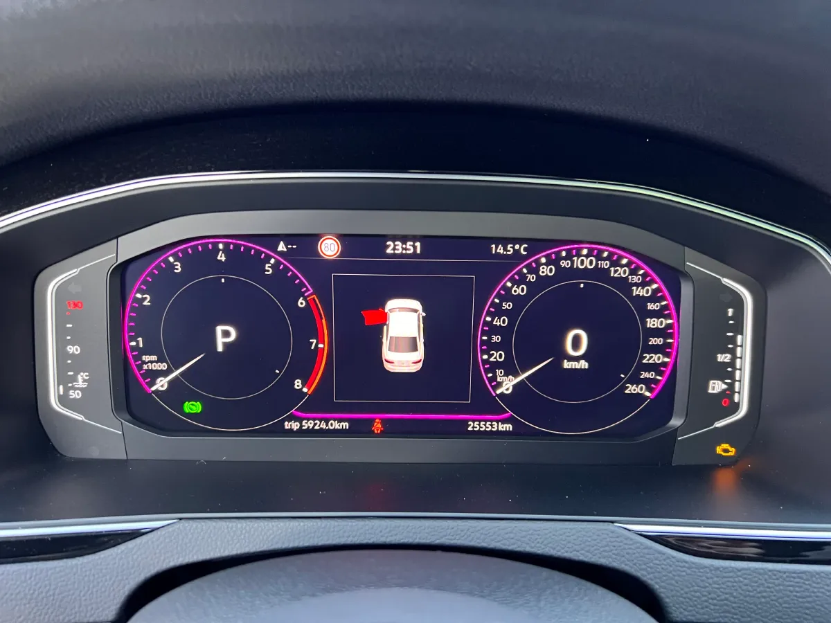 2023 Volkswagen Magotan 2.0T 186HP L4 7DCT,autocango,china used car exporter,china ev exporter,chinese used car exporter,chinese used ev exporter