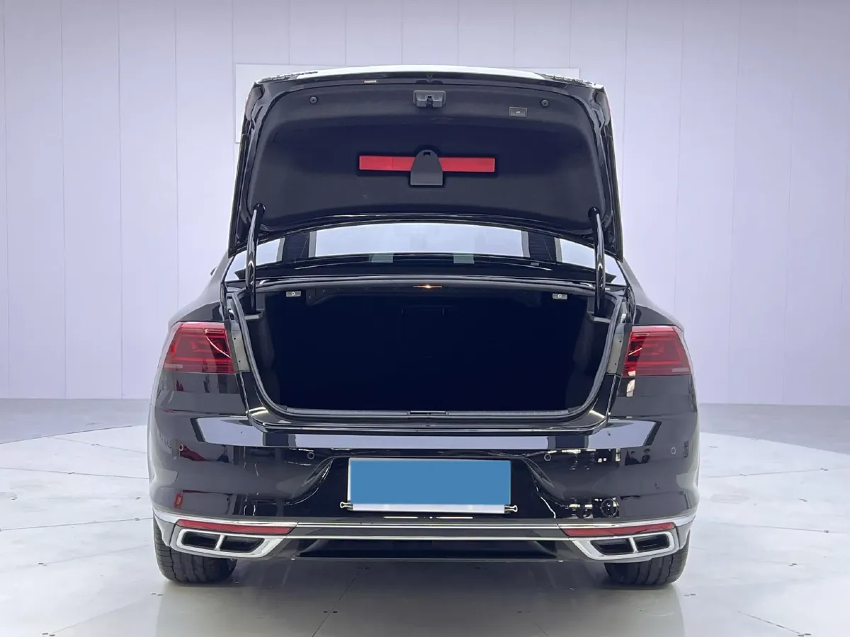 2023 Volkswagen Magotan 2.0T 186HP L4 7DCT,autocango,china used car exporter,china ev exporter,chinese used car exporter,chinese used ev exporter