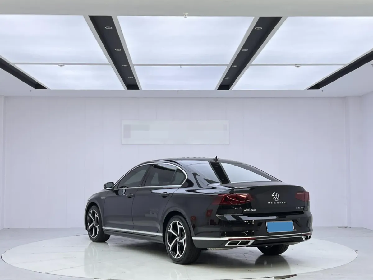 2023 Volkswagen Magotan 2.0T 186HP L4 7DCT,autocango,china used car exporter,china ev exporter,chinese used car exporter,chinese used ev exporter