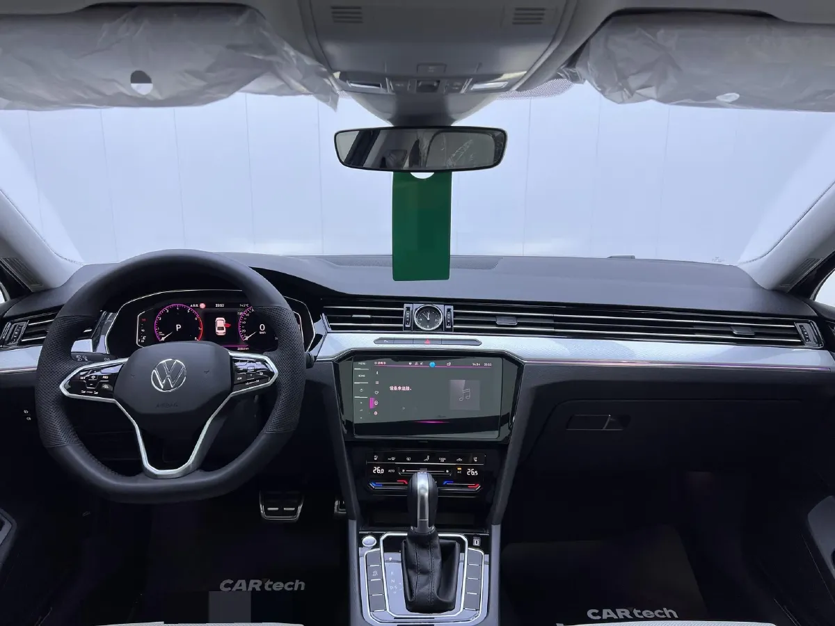 2023 Volkswagen Magotan 2.0T 186HP L4 7DCT,autocango,china used car exporter,china ev exporter,chinese used car exporter,chinese used ev exporter