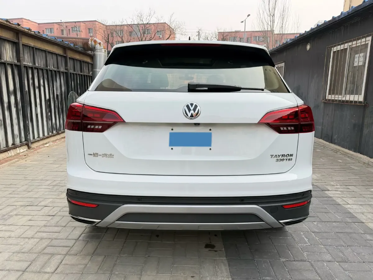 2019 Jeep Cherokee 2.0T 234HP L4 9AT,autocango,china used car exporter,china ev exporter,chinese used car exporter,chinese used ev exporter