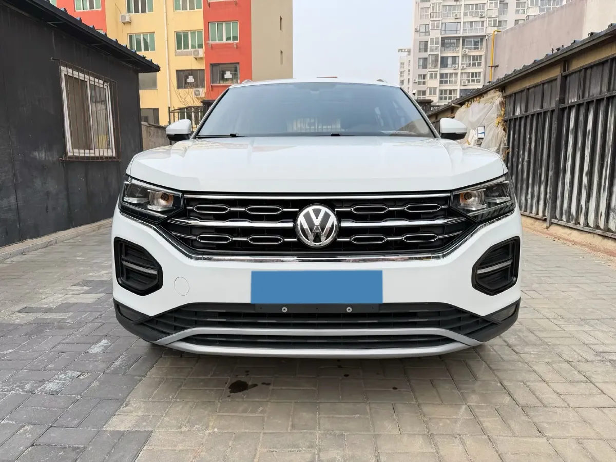 2019 Jeep Cherokee 2.0T 234HP L4 9AT,autocango,china used car exporter,china ev exporter,chinese used car exporter,chinese used ev exporter
