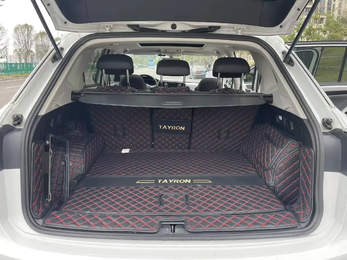 2019 Jeep Cherokee 2.0T 234HP L4 9AT,autocango,china used car exporter,china ev exporter,chinese used car exporter,chinese used ev exporter