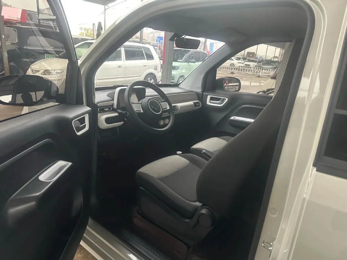 2024 WuLing HongGuang MINI EV BEV 17.3KWH,autocango,china used car exporter,china ev exporter,chinese used car exporter,chinese used ev exporter