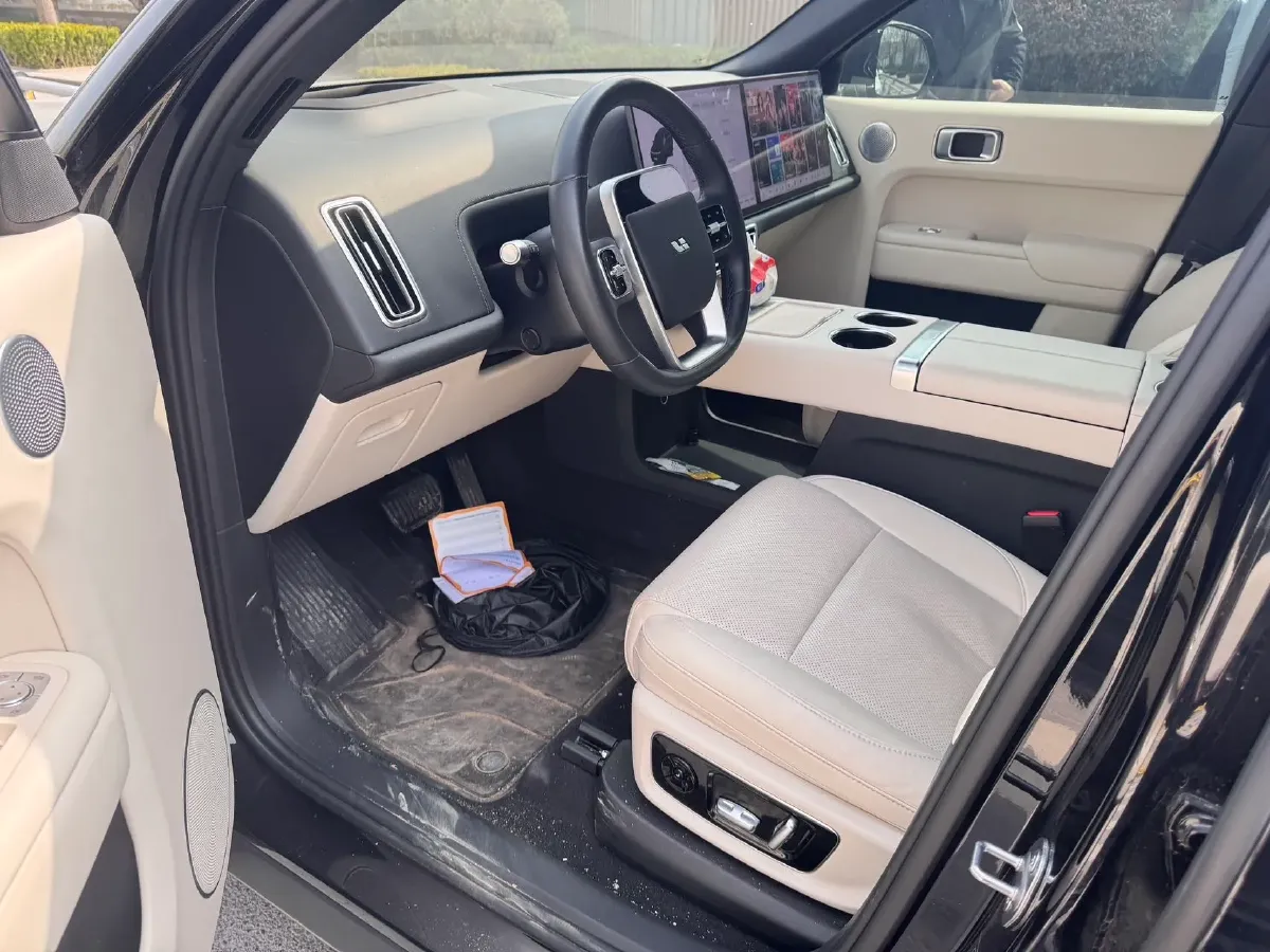 2024 Toyota Granvia 2.5L 189HP L4 E-CVT Hybrid,autocango,china used car exporter,china ev exporter,chinese used car exporter,chinese used ev exporter