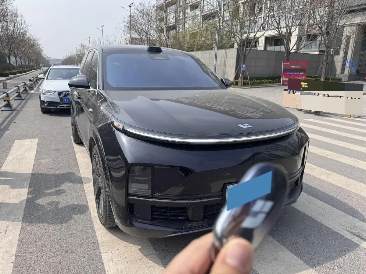 2024 Toyota Granvia 2.5L 189HP L4 E-CVT Hybrid,autocango,china used car exporter,china ev exporter,chinese used car exporter,chinese used ev exporter