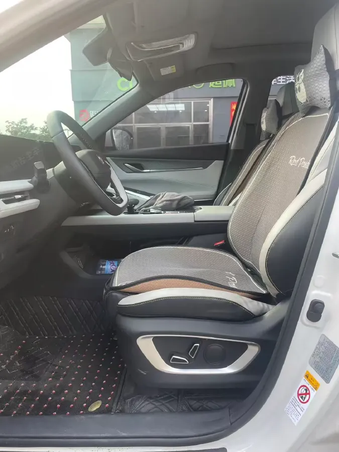 2023 ChangAn CS75 Plus 1.5T 188HP L4 8AT,autocango,china used car exporter,china ev exporter,chinese used car exporter,chinese used ev exporter