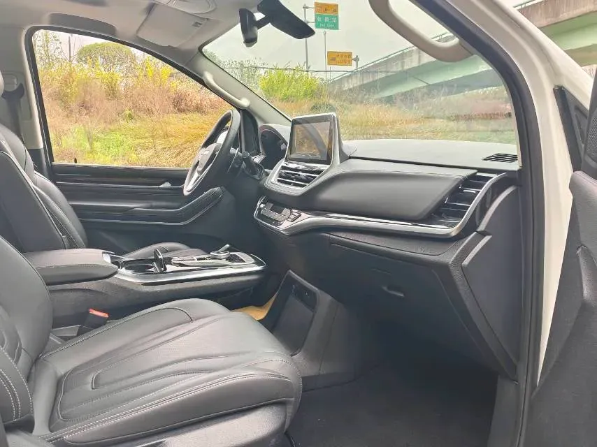 2021 MAXUS G20 2.0T 163HP L4 8AT,autocango,china used car exporter,china ev exporter,chinese used car exporter,chinese used ev exporter