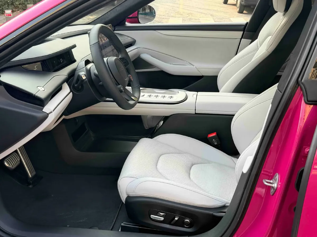 2024 MI SU7 BEV 101KWH,autocango,china used car exporter,china ev exporter,chinese used car exporter,chinese used ev exporter