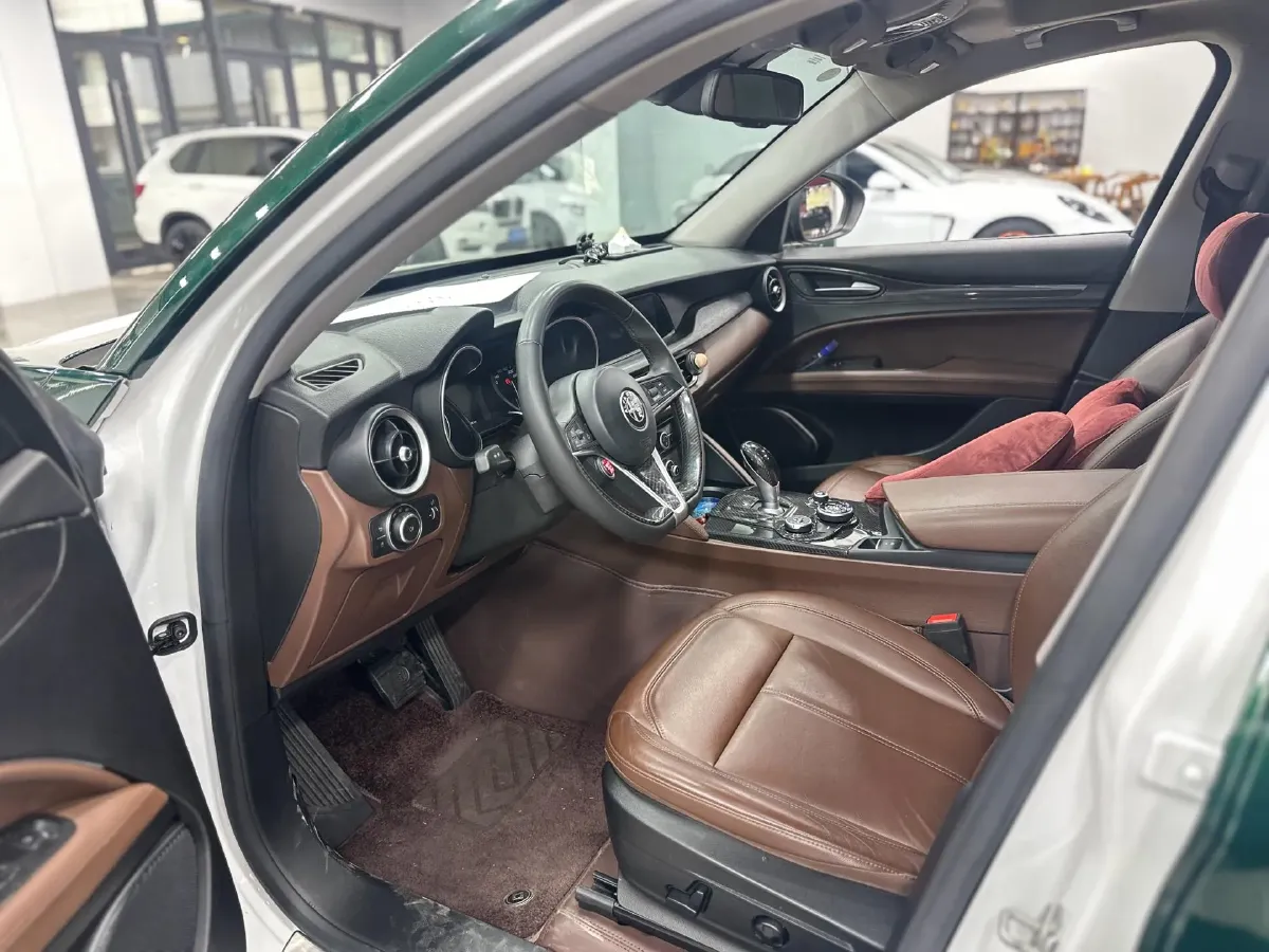 2017 Lexus NX 2.0T 238HP L4 6AT,autocango,china used car exporter,china ev exporter,chinese used car exporter,chinese used ev exporter