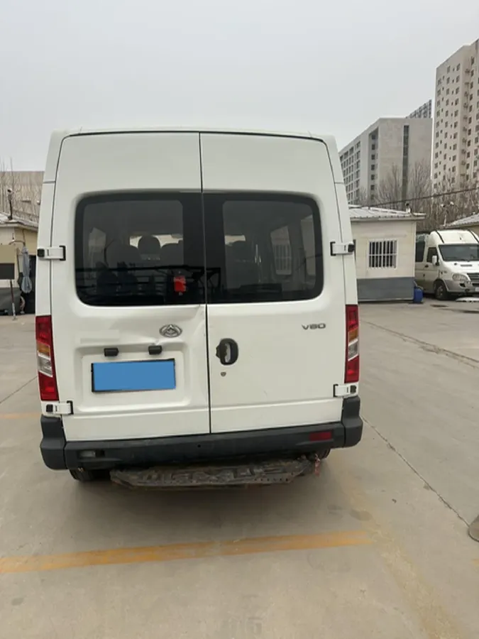 2020 MAXUS XinTu V80 2.5T 136HP L4 6MT,autocango,china used car exporter,china ev exporter,chinese used car exporter,chinese used ev exporter