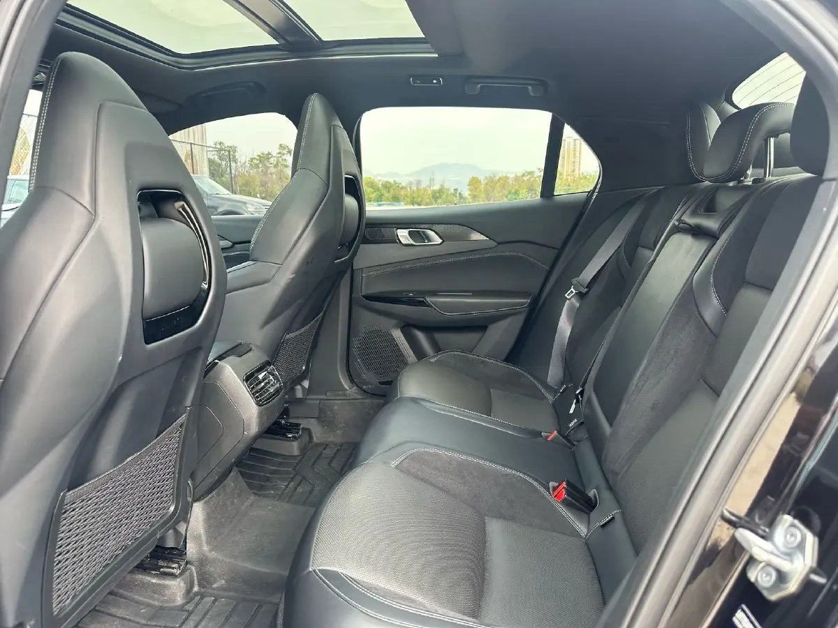 2022 LYNK&CO 03 1.5T 180HP L3 7DCT,autocango,china used car exporter,china ev exporter,chinese used car exporter,chinese used ev exporter