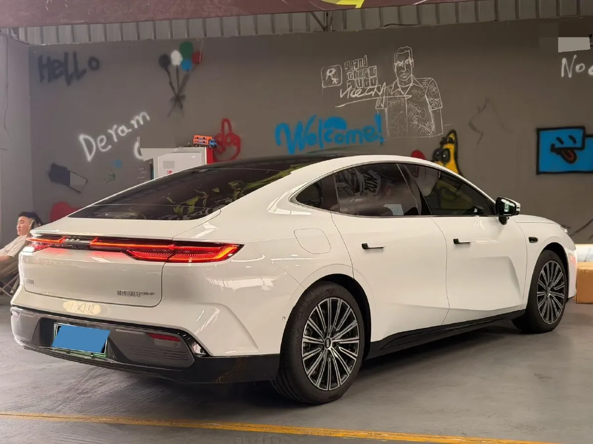 2025 Geely Galaxy Starshine 8 1.5T 163HP L4 3DHT PHEV 27.69KWH,autocango,china used car exporter,china ev exporter,chinese used car exporter,chinese used ev exporter