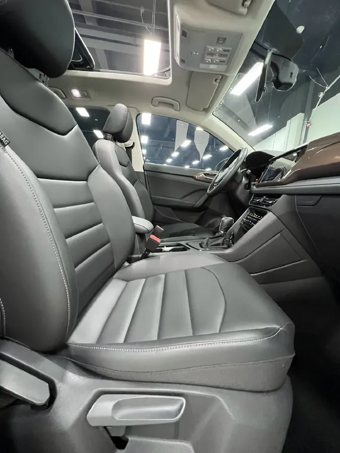 2021 Volkswagen Tharu 1.4T 150HP L4 7DCT,autocango,china used car exporter,china ev exporter,chinese used car exporter,chinese used ev exporter