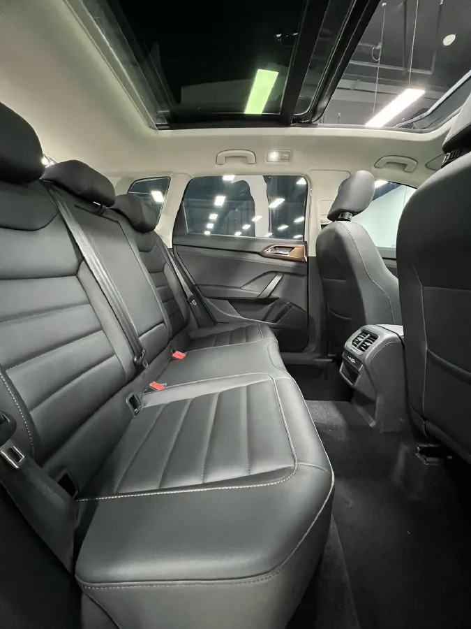 2021 Volkswagen Tharu 1.4T 150HP L4 7DCT,autocango,china used car exporter,china ev exporter,chinese used car exporter,chinese used ev exporter