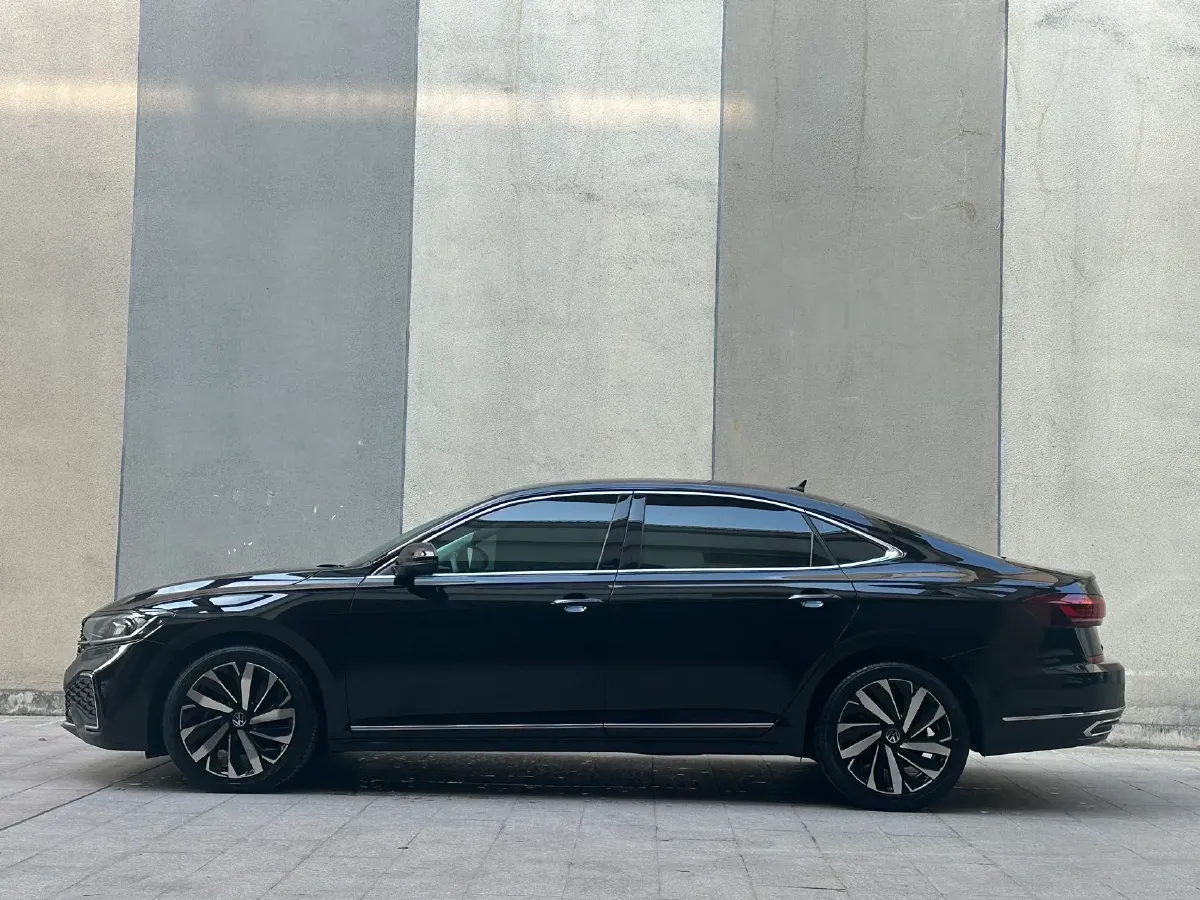 2022 Skoda Kodiak GT 2.0T 186HP L4 7DCT,autocango,china used car exporter,china ev exporter,chinese used car exporter,chinese used ev exporter